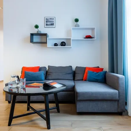Victus Spacious Apartments In The City Center By Noclegi Renters-2